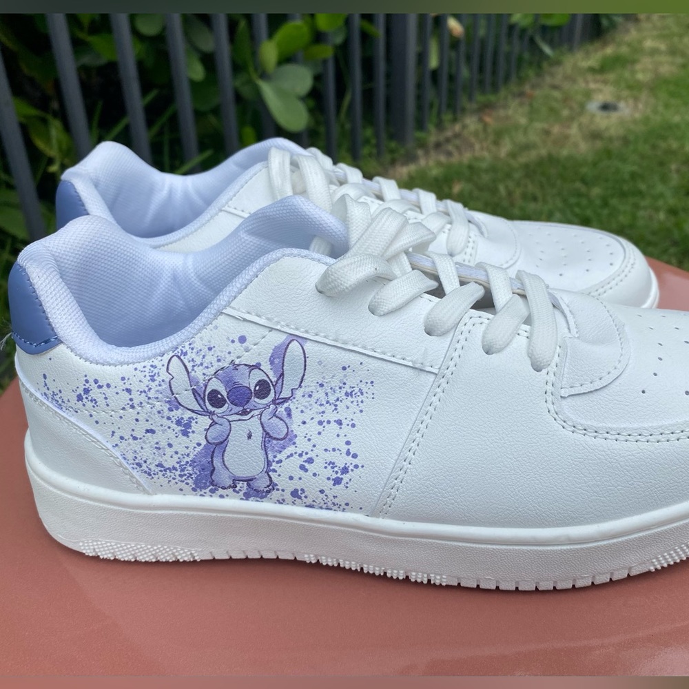 NWOT Disney Stitch Sneakers Size 8